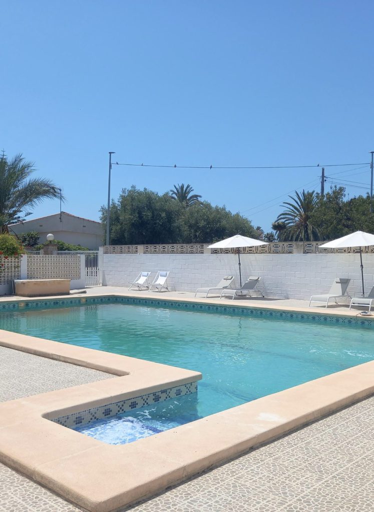 Apartamento cerca playa y piscina en Alicante