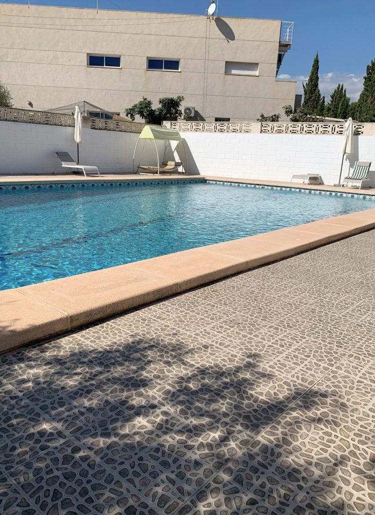 Casa con piscina privada en Alicante